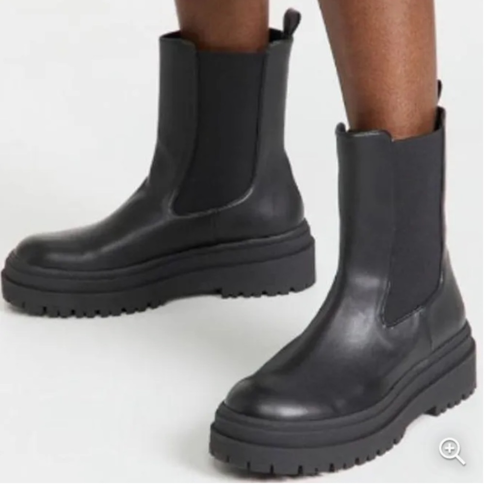 NEW Good American Pull On Combat Boots Black Chelsea Lug Sole Bootie Size 8